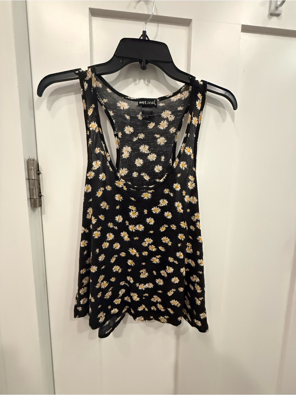 Wet Seal Black Daisy Print Racerback Tank Top